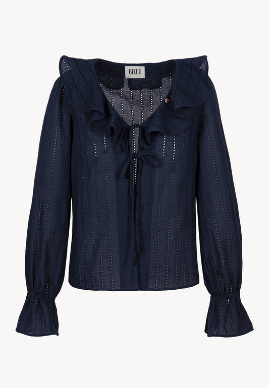 PROVANCE blouse tied at the front.