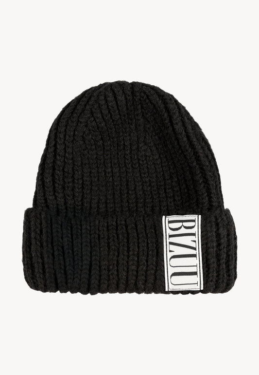 Front of black LORRO cap with BIZUU logoed label