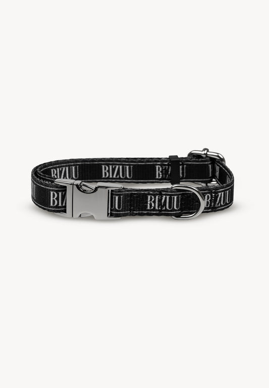 Small black collar with white Bizuu logo on white background.