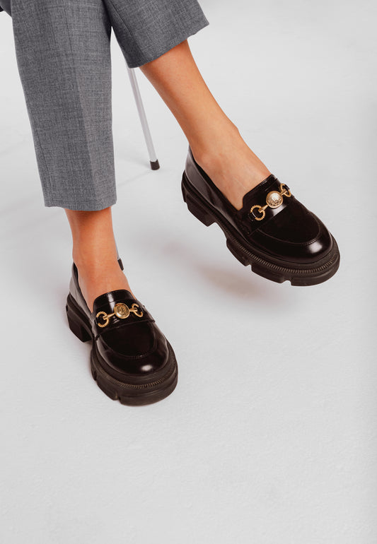 LESOTHO black leather moccasins