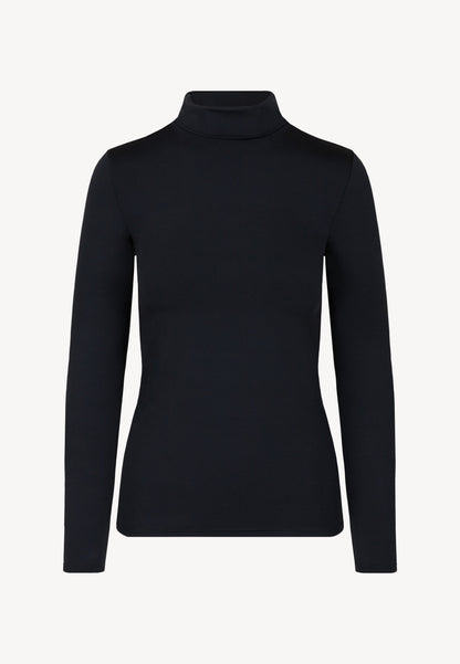 OWAKA black close-fitting turtleneck