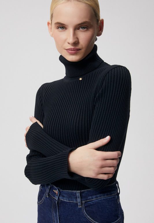Ribbed women's turtleneck with a modal blend APPA in black