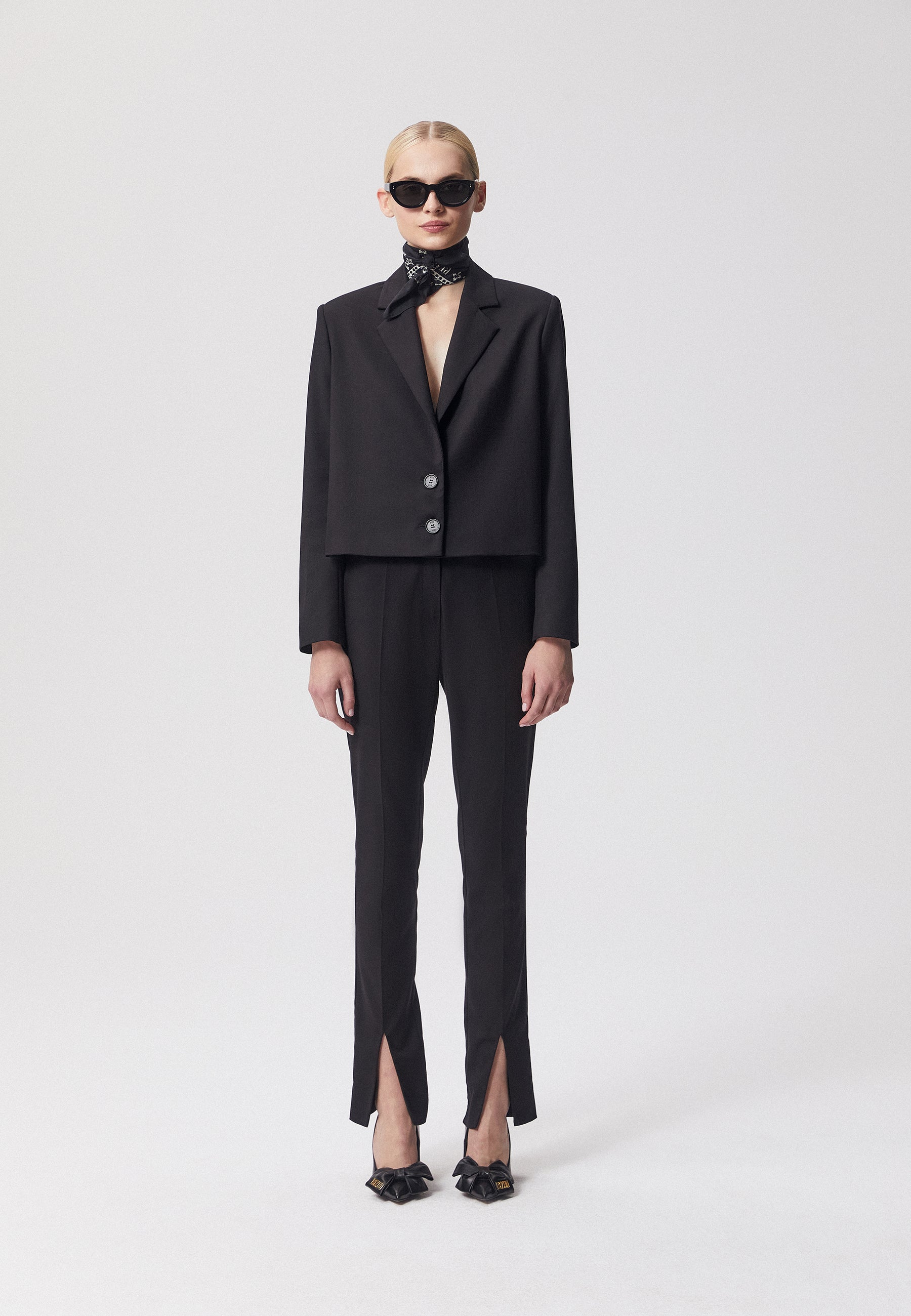 Suit trousers with slits HUALA in black