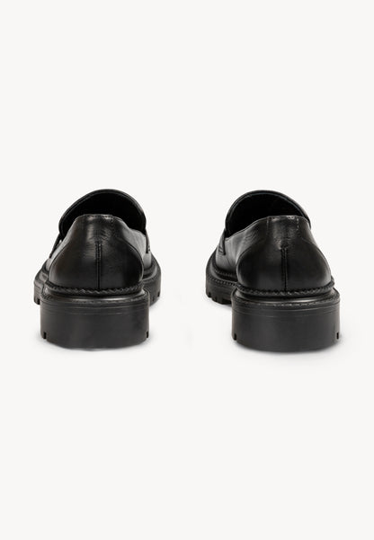 Leather loafers with a strap featuring a metal logo OSBY black