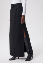 Load image into Gallery viewer, Maxi skirt made of suiting fabric with zipper closure VENTO black
