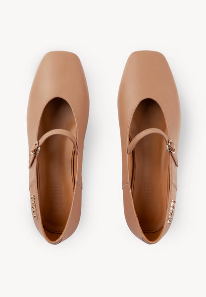 Leather ballet flats with a squared toe and a buckle strap NANTY beige