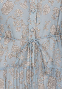 AVRI POLY airy dress in a floral print in blue
