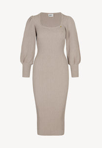 AMANDA midi dress accentuating the figure, beige