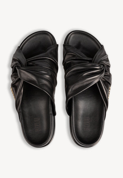 Leather slippers with decorative intertwining LYNN black