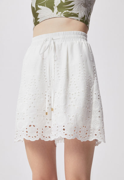 Shorts with decorative broderie anglaise TIMIKA white