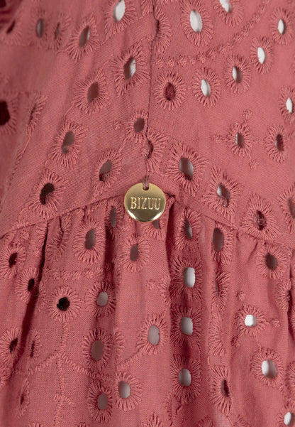 An oversized women's shirt with broderie anglaise NAVA pink
