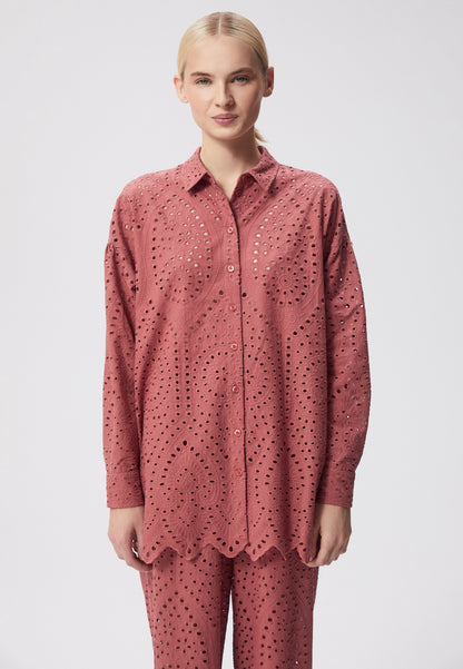 An oversized women's shirt with broderie anglaise NAVA pink