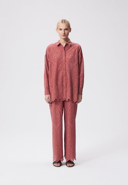 An oversized women's shirt with broderie anglaise NAVA pink