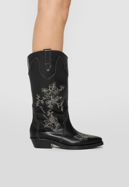 Women's cowboy boots with unique floral embroidery JUNIPER black