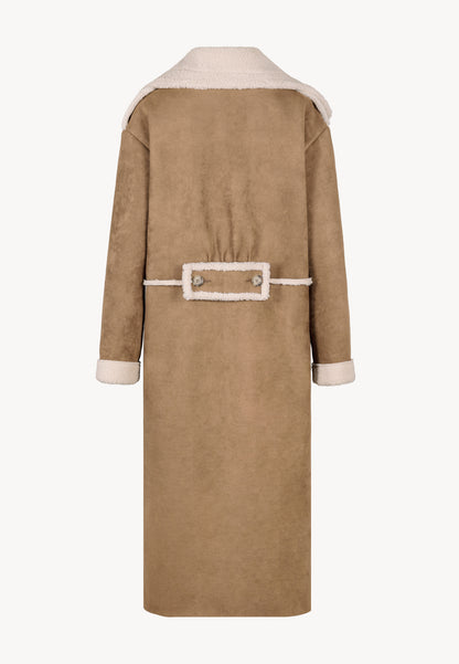 Maxi length coat MAWERA in brown.