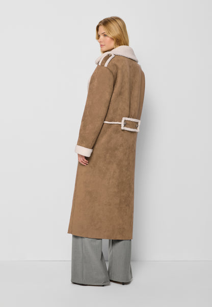 Maxi length coat MAWERA in brown.