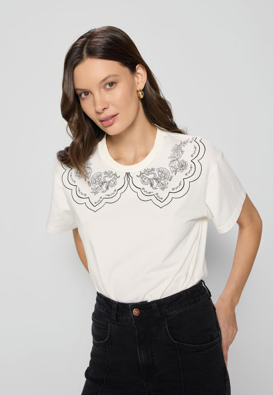 Cream women's t-shirt with printed collar COLLARY