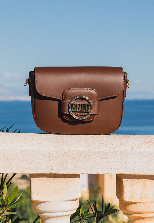 Leather bag with metal logo buckle BIZZI brown