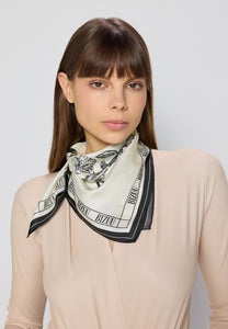 Silk scarf in author print ARIA white