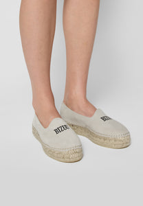 Cream espadrilles with Bizuu logo AYLA