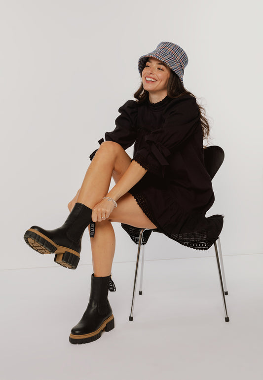 SENFIL boots in black
