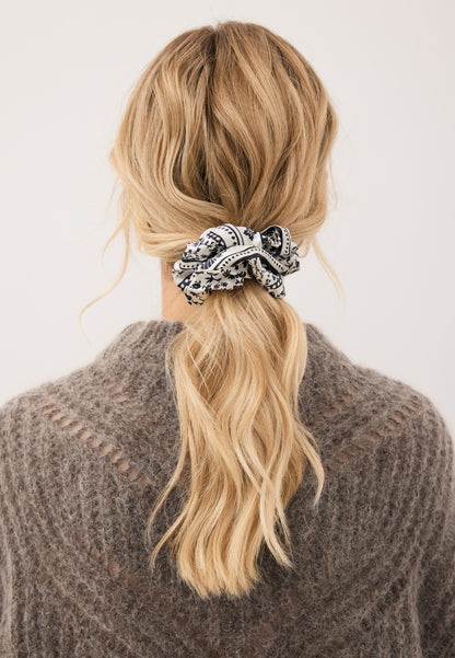 White BANDI silk scrunchie with floral print