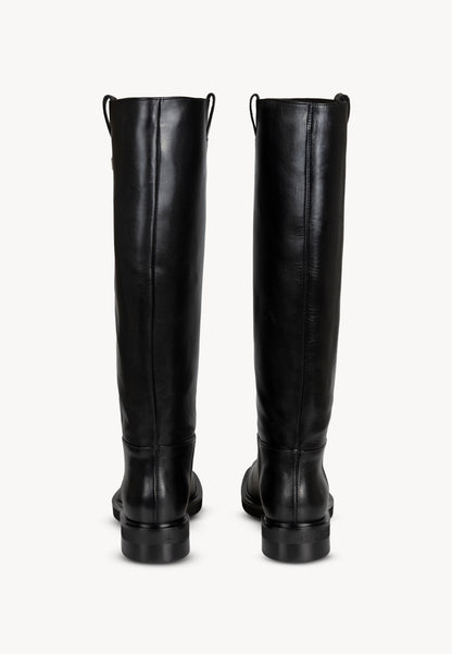 Black leather CALYX boots with chunky sole