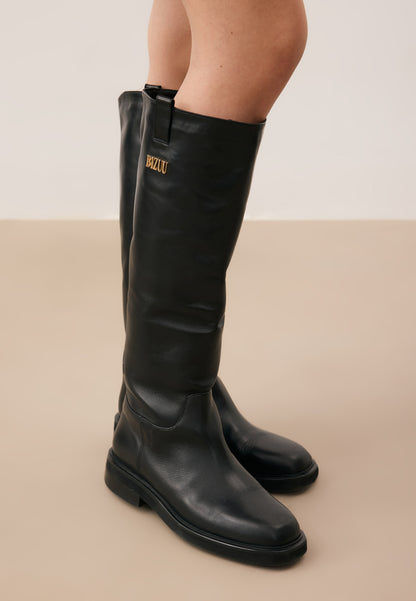 Black leather CALYX boots with chunky sole