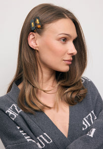 Tortoiseshell CATTA delicate hair clip with gold logo