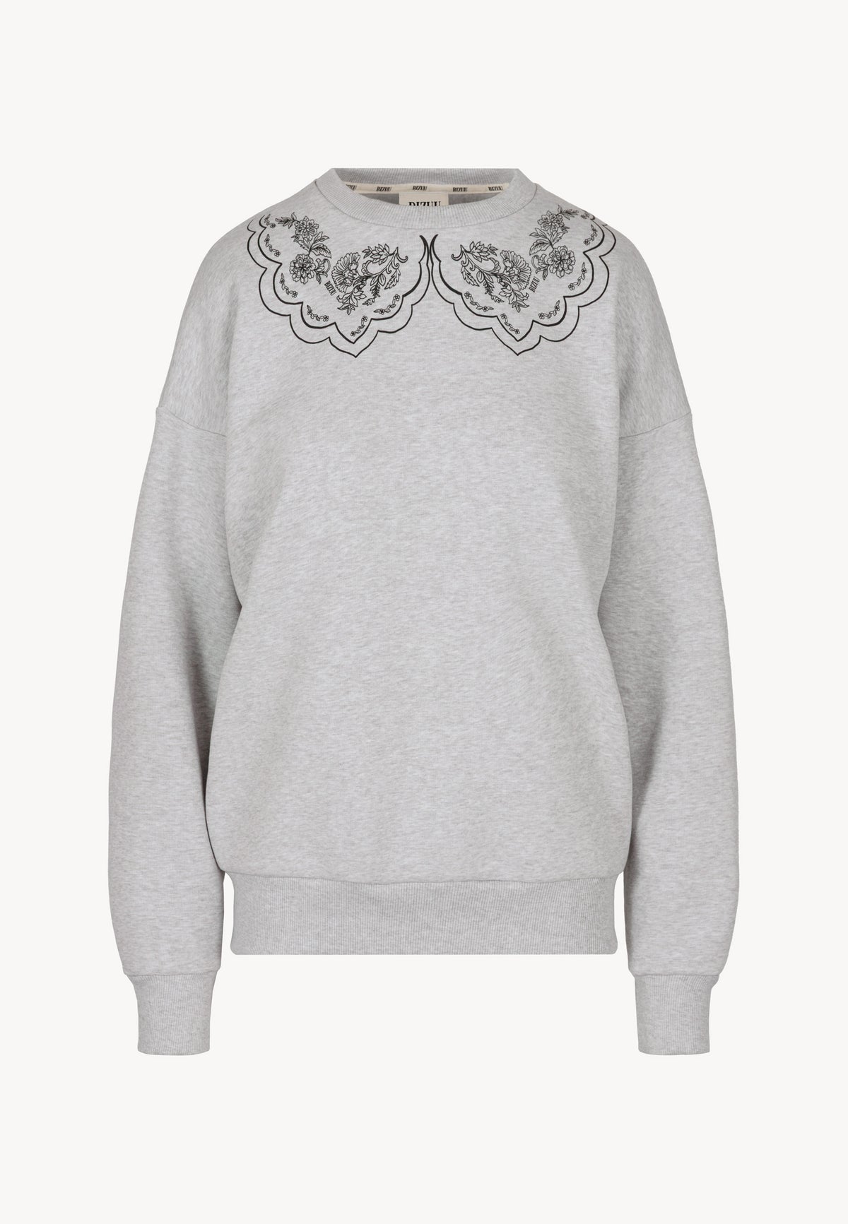 Front view of the COLLIER sweatshirt with printed collar detail.