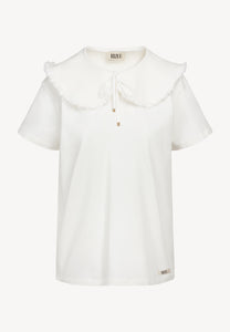 Creamy T-shirt with decorative collar CUTIE