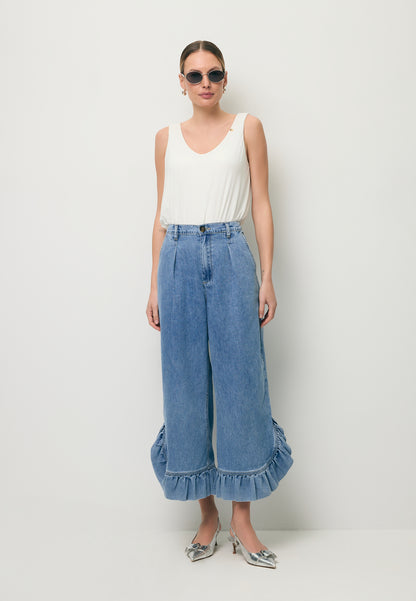 Cream LULY top with a relaxed fit