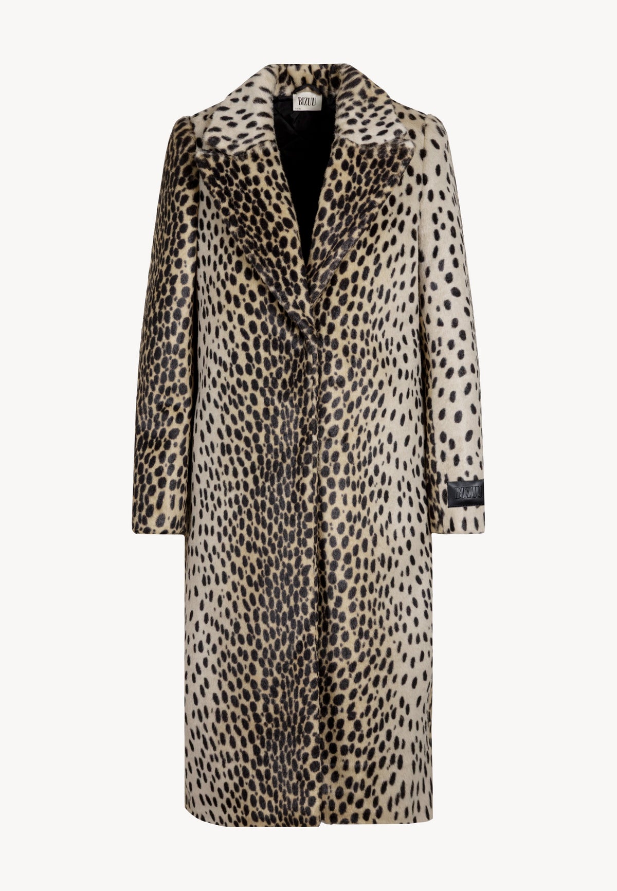 Front view of the leopard-print PONTICELLI coat.