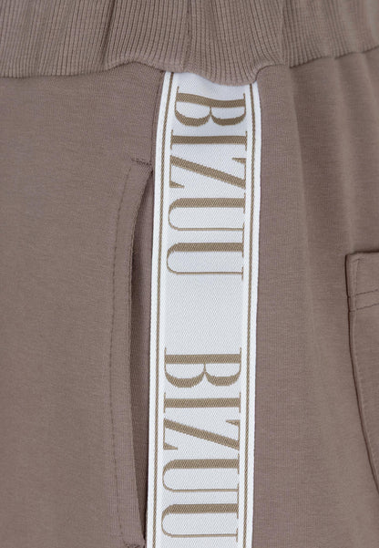 THORI taupe logo sweat shorts