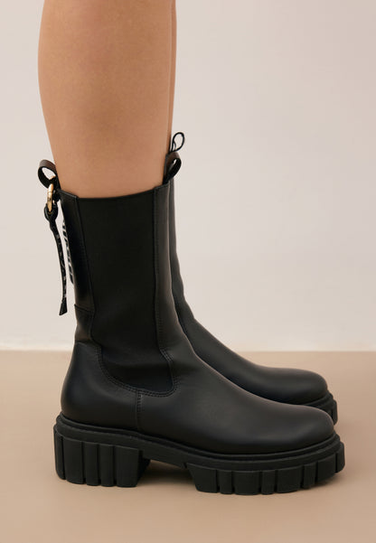 Black leather TORIDE ankle boots