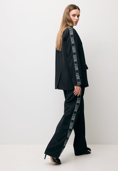 Black oversized VANDA blazer with contrast trim