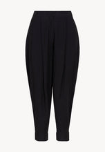 Load image into Gallery viewer, SUSA elegant black loose-fit trousers