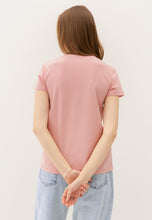 Load image into Gallery viewer, T-shirt with a v-neckline FOKIA in pink