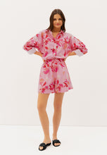Load image into Gallery viewer, JULIEN PRITI pink oversize shirt with a floral print