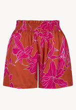 Load image into Gallery viewer, SODA JIMENAORANGE flared shorts with flowery print
