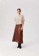 Load image into Gallery viewer, SASNA cropped printed T-shirt in beige