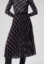 Load image into Gallery viewer, Pleated LIO midi skirt with pink print
