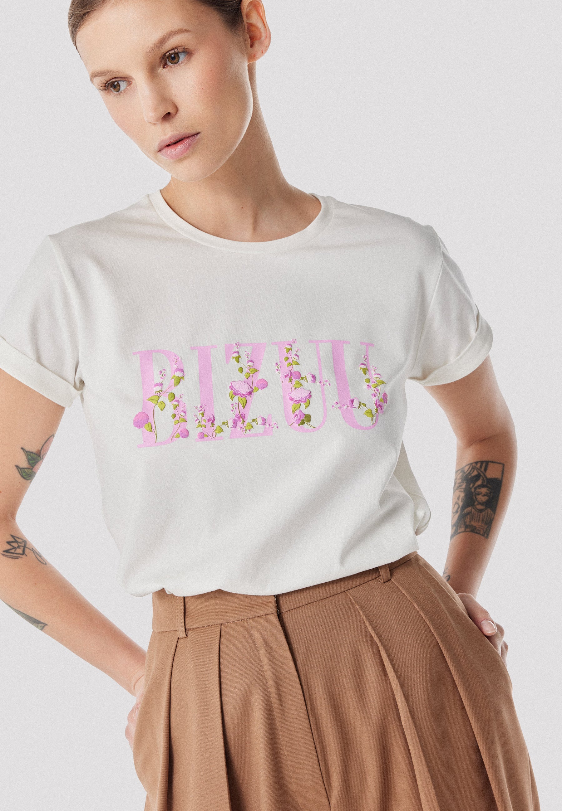 T-shirt with print and rolled cuffs FLORINA white