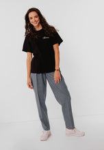 Load image into Gallery viewer, AUKI grey trousers with the pressed crease
